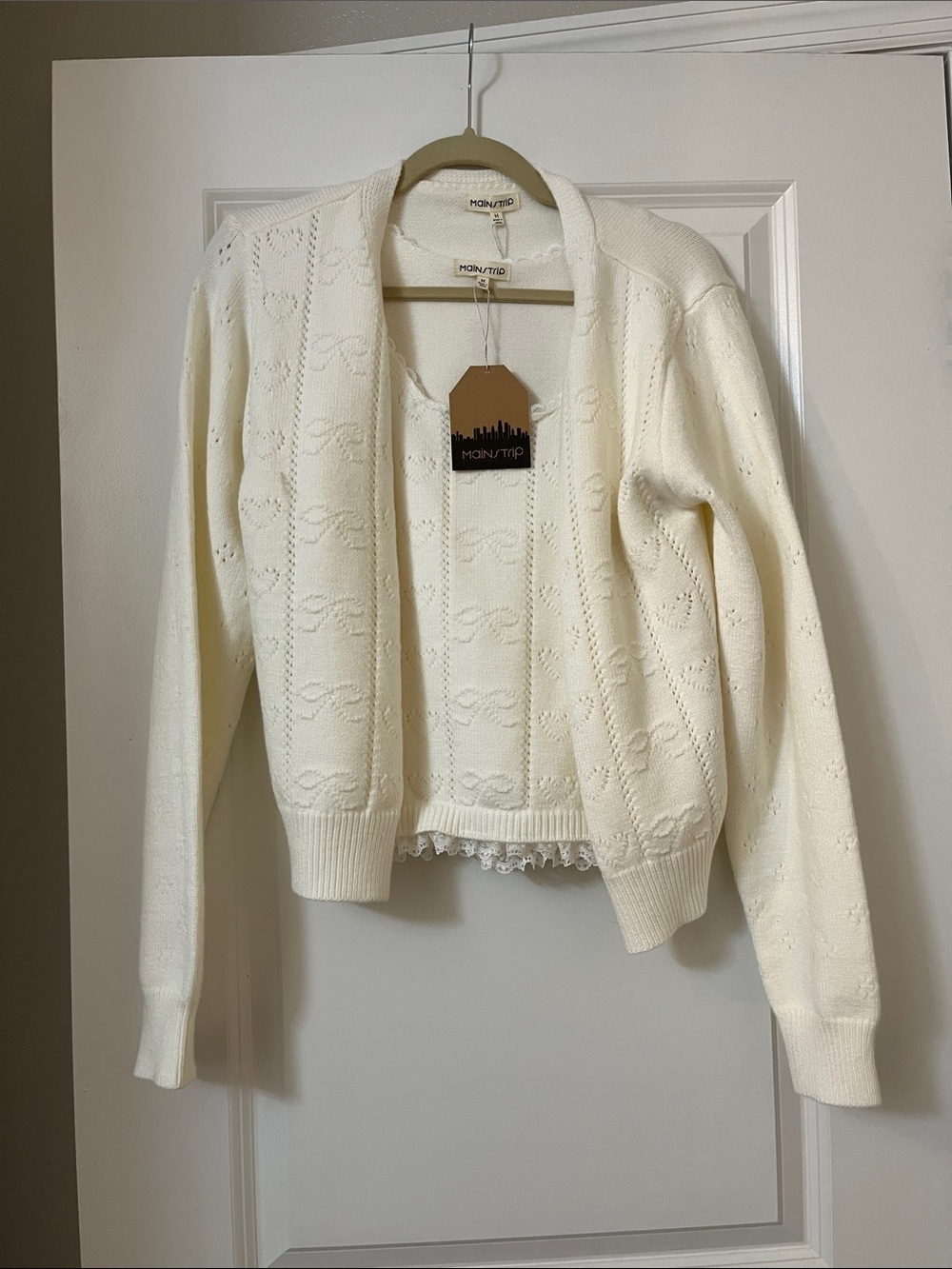 Main Strip Cream Open-Front Knit Cardigan and Tank